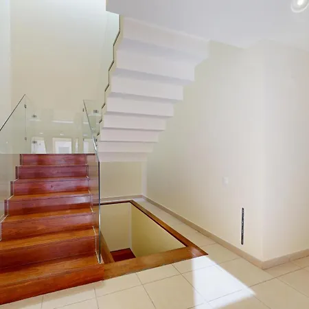 빌라 Herdade Dos Salgados, V3 *