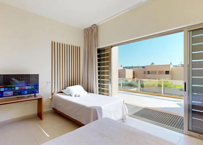 Herdade Dos Salgados, V3